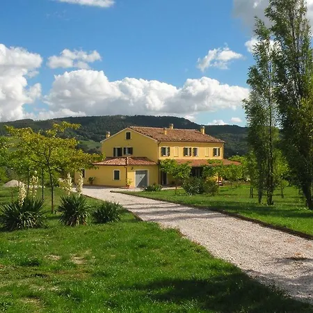 Calamello Bauernhof Pergola